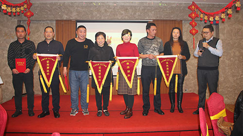 人工智能为一体